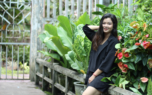 Black dress girl from Chrome web store to be run with OffiDocs Chromium online Black dress girl from Chrome web store to be run with OffiDocs Chromium online