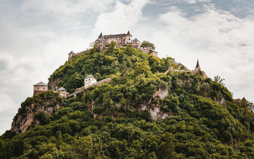 Castle on cliff from Chrome web store to be run with OffiDocs Chromium online Castle on cliff from Chrome web store to be run with OffiDocs Chromium online