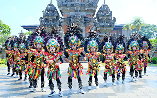 Traditional dance costumes from Chrome web store to be run with OffiDocs Chromium online Traditional dance costumes from Chrome web store to be run with OffiDocs Chromium online